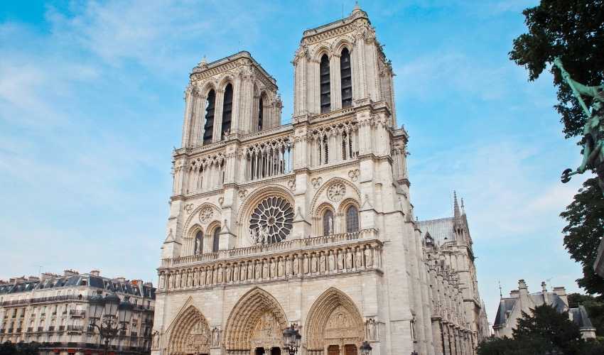 Viaje lourdes y paris desde León